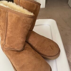 UGG boots women’s size 9m